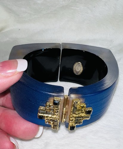 ALEXIS BITTAR Cornflower Blue Lucite ART DECO Crystal Hinged BRACELET, 1.25” W - Picture 20 of 20