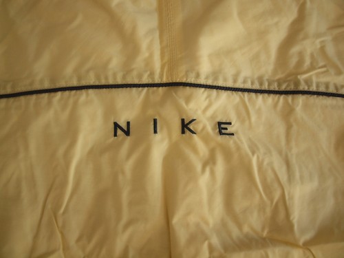 Nike Coat Women's Medium Yellow Windbreaker Vintage Full Zip Light Weight - Picture 4 of 11