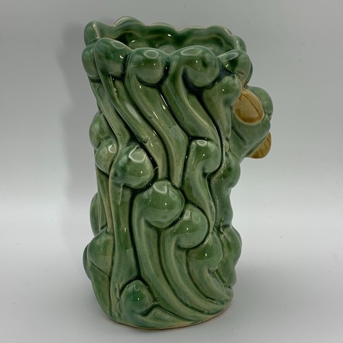 1960's Majolica-style Dolphin on Waves Vase, Pencil Holder, 5" X 3 1/2" - Picture 4 of 10