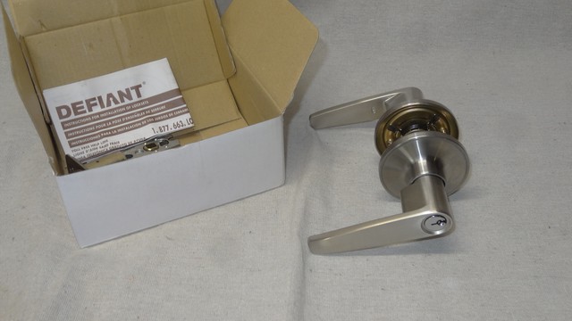 Defiant 668210 Keyed Entry Straight Lever Stainless Steel Door Knob
