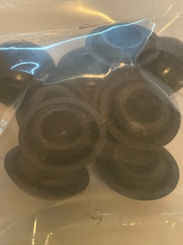 7/8” liquid tight plug for vapor tight fixtures package of 10 - Picture 3 of 3