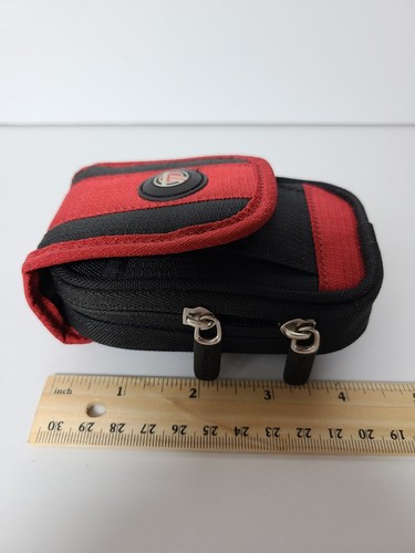 Targus Compact Padded Digital Camera Case TGC-CC425 Red NWOT Universal - Picture 5 of 5