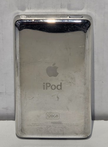 Apple A1238 iPod Classic 7th Gen 120GB Media Player w/ A1153 Universal Docking - Picture 10 of 17