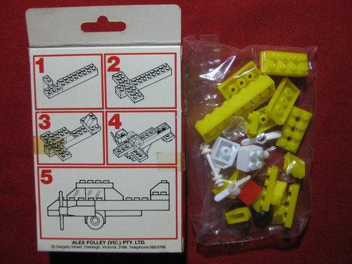 Vintage Aussie Folley's Brick Model Aeroplane Car Ambulance Train Sets Fits Lego - Picture 4 of 10