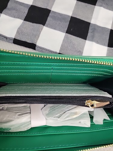Mary & Martha Green Crossbody/Wristlet - Picture 7 of 13