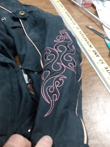 Tourmaster motorcycle jacket Women's Large Black 12-14 Pink Embroidered - Picture 3 of 12