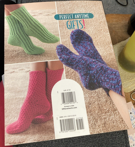 Rare American School of Needlework YOU CAN CROCHET SOCKS Pattern 2008 Bk 1457 - Picture 7 of 8