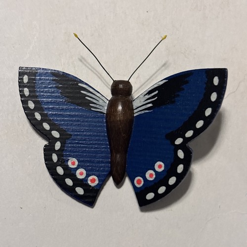 Vintage Lot Of 6 Handcrafted Hand painted Wood Butterfly Magnet - Picture 9 of 13