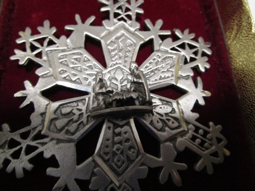 Vintage Pewter Christmas Ornament Snowflake Nativity Italy Pewter boxed 1960's - Picture 4 of 9