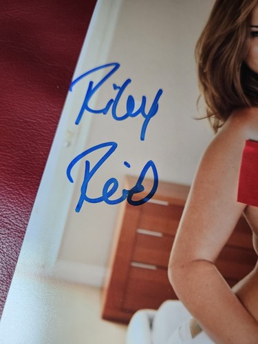 Riley Reid Signed 8x10 Photo Adult Star Autographed JSA COA - Picture 3 of 3
