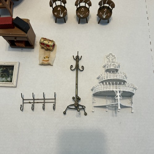 Großes Konvolut Vintage Holz Puppenmöbel Puppenstube Zubehör Miniaturen - Bild 2 von 24