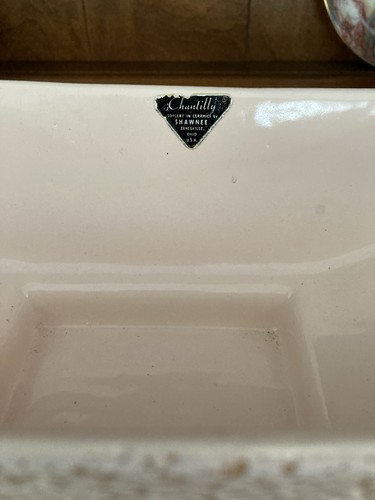 1950’s SHAWNEE-CHANTILLY BOAT SHAPE PLANTER-PINK CONFETTI -LAVA GLAZED-LABELED - Picture 2 of 4