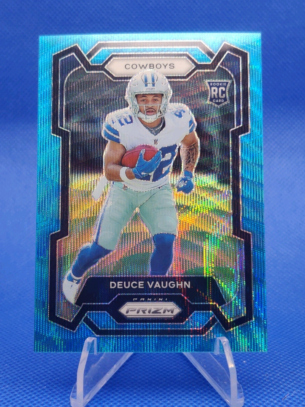 🔵 2023 Panini Prizm DEUCE VAUGHN Rookie Blue Wave /199 RC #324 Cowboys