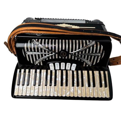 Sonola Rivoli Akkordeon Modell R241 17 1/4" Keyboard 120 Sockel toller Blasebalg schwarz - Bild 1 von 23
