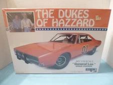 MPC 1/16 "GENERAL LEE" DUKES OF HAZZARD DODGE CHARGER #MPC 75206 - SEALED
