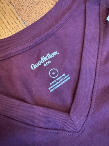 Good Fellow V Neck Burgundy T Shirt Mens Size XL New - Picture 5 of 7