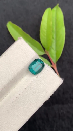 Intrigante piedra preciosa de turmalina azul cielo, 2,15 quilates, turmalina natural, suelta - Vídeo 1 de 1