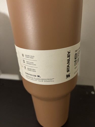 Stanley The Flow state Quencher H2.0 40 Oz. Tumbler W/ Straw New  - Picture 3 of 5