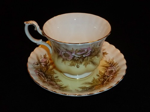 Antigua taza de té y platillo porcelana patrón melodía de porcelana sonata primera marca - Imagen 3 de 7