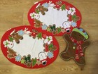 Set of 3 St Nicholas Square Christmas GINGERBREAD Placemats & Oven Mitt NEW(96A)