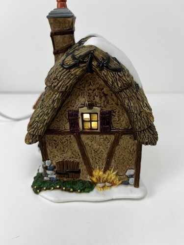 Holly berry Cottage Department 56 Dickens Village Series Porcelain Light Up - Picture 5 of 16
