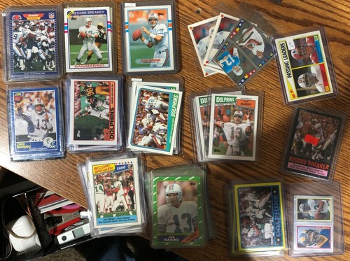 Dan Marino regular cards and minor inserts from 84 - 94, up to 30% off order - Picture 1 of 156