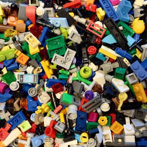 LEGO Bulk Sorted Lots 8oz - Small Pieces only Accessories Translucent RANDOM MOC - Picture 4 of 7