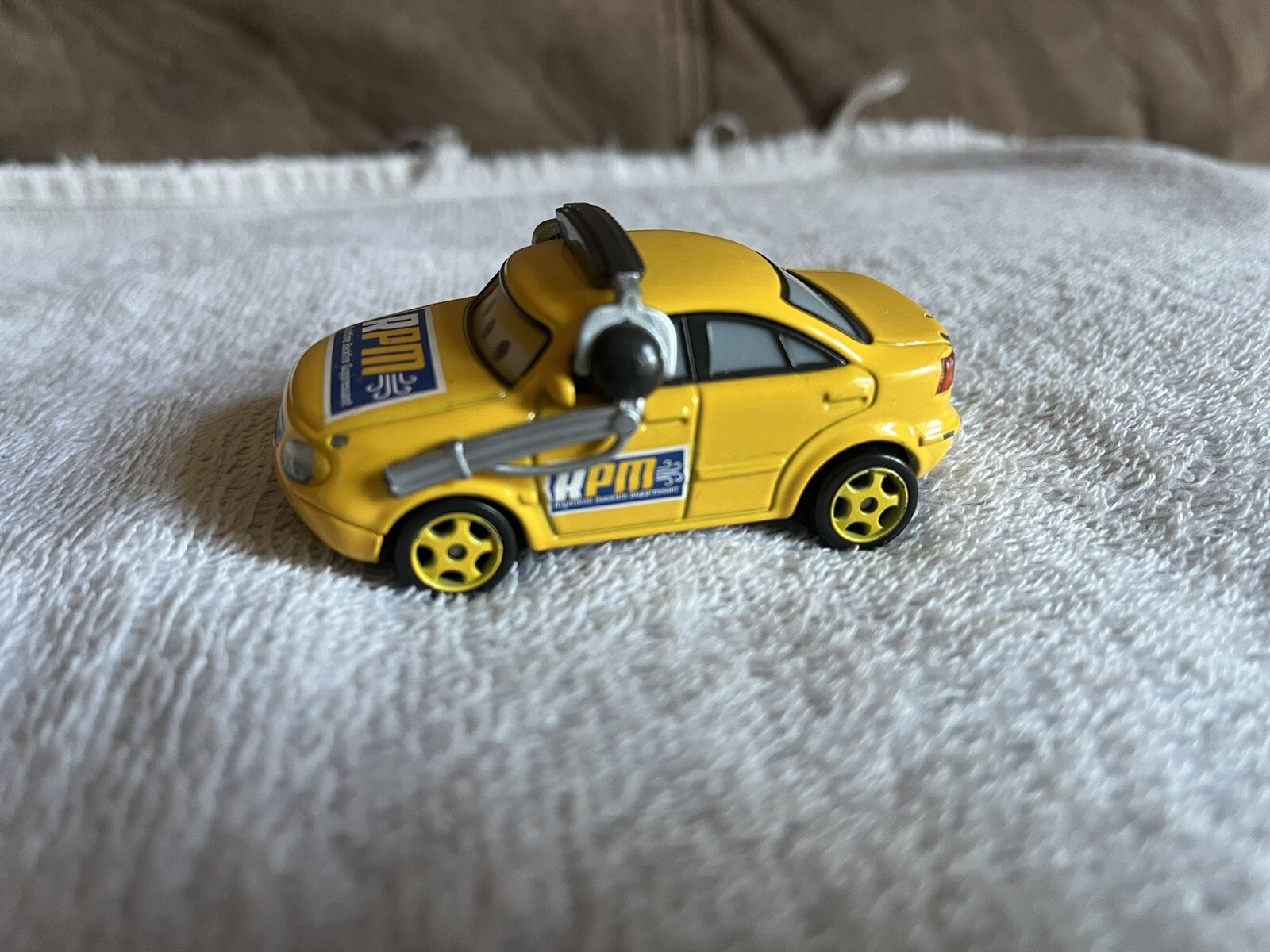 Disney Pixar Cars Lot Rare Original Piston Cup #64 RPM Semi Cab & Crew Chief - Picture 7 of 12