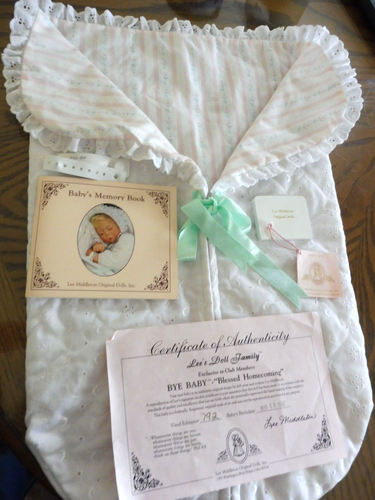 Lee Middleton "Blessed Homecoming" Stoff & Vinyl gewichtetes Baby mit COA - Bild 4 von 11