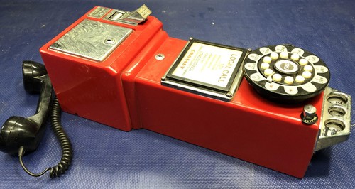 Banco de monedas de teléfono de pago retro Crosley vintage 1957 rojo teléfono repro - Imagen 9 de 13