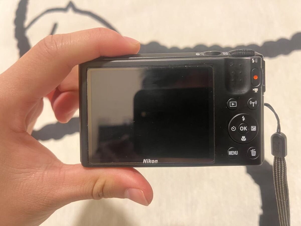 Nikon COOLPIX S7000 16.0MP 20X Optical Zoom Vintage Digital Nikon COOLPIX S7000 16.0MP 20X Optical Zoom Vintage Digital