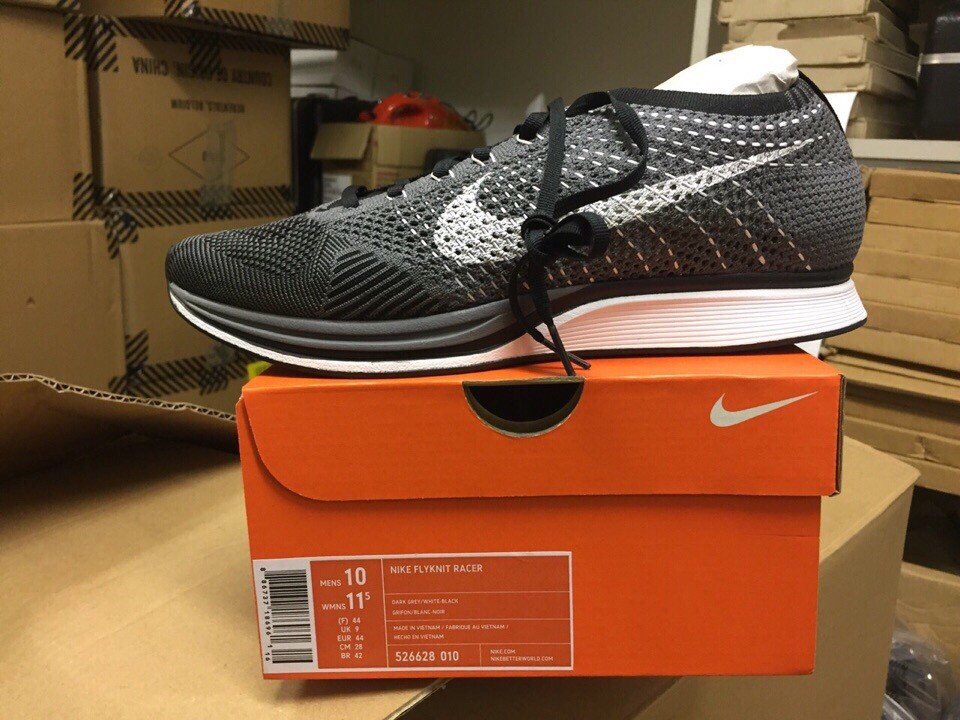 Nike Flyknit racer WITH dark grey ALL SIZE 526628-010 NEW WITH racer BOX HTM RARE FROM 2012 bc7398 Nike Flyknit racer WITH dark grey ALL SIZE 526628-010 NEW WITH racer BOX HTM RARE FROM 2012 bc7398