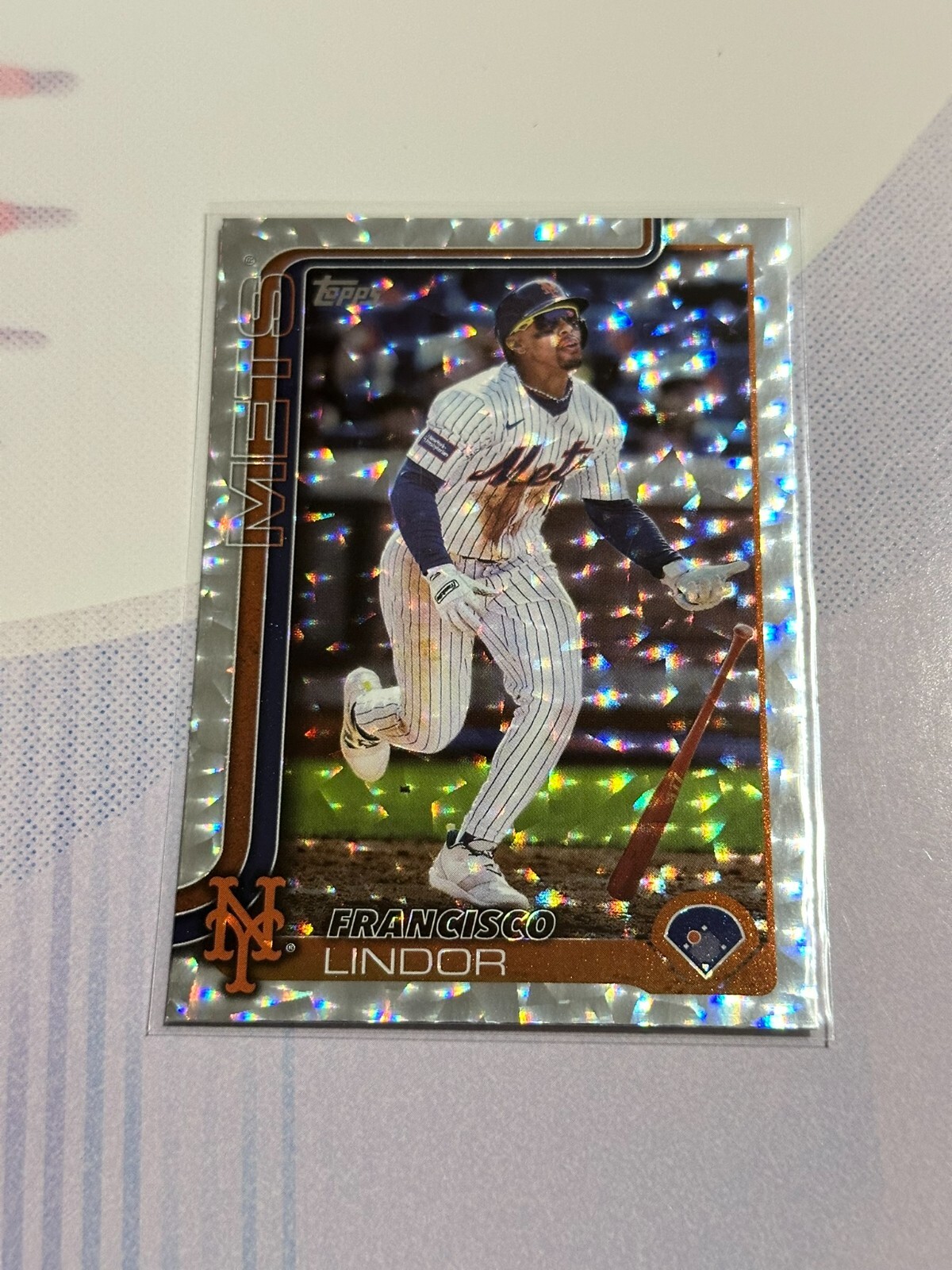 2025 Topps Series 1 - #350 Francisco Lindor Silver Cracked Foil - FREE SHIPPING