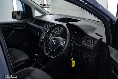 2020 VOLKSWAGEN CADDY HIGHLINE 2.0 TDI 180PS TMG VAN 5 SPEED PURE GREY TAILGATE - Picture 15 of 22