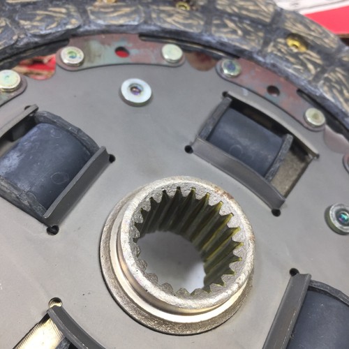 Clutch Disc Assy 31250-12200 Toyota Corolla AE82 AE91 EE90 Genuine NOS - Picture 5 of 9