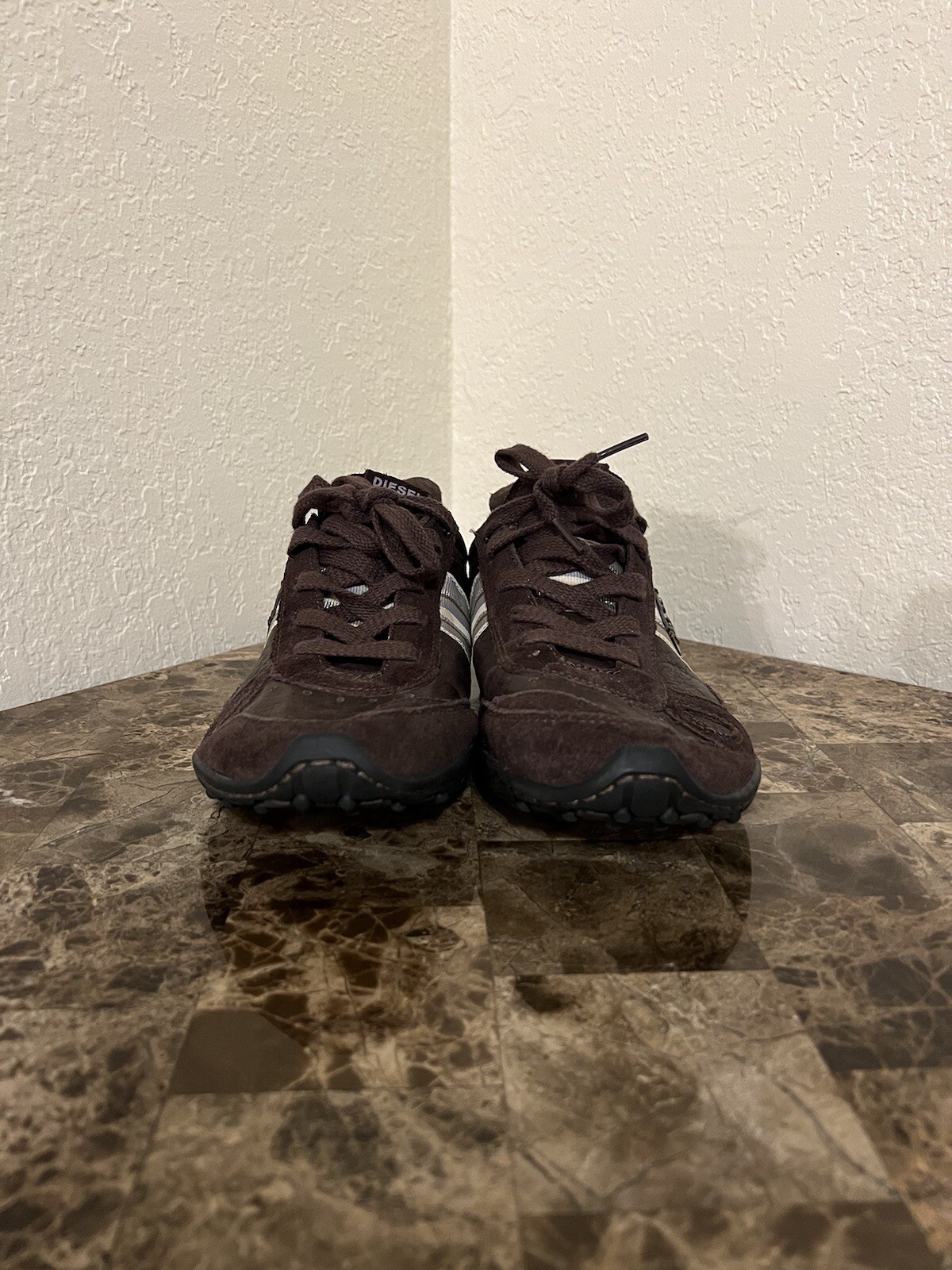 Picture 2 of 9