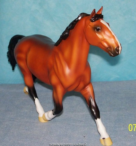 Breyer Galleries breyerfest Store Special Bay Resin Horse Kilarney from 2012 - Picture 3 of 5