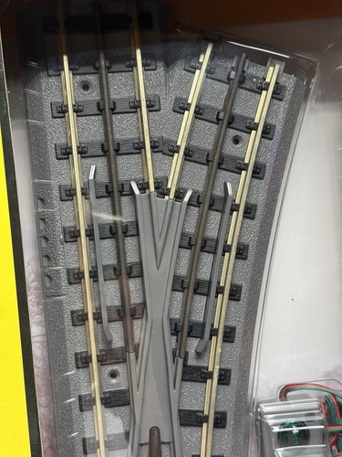 MTH 40-1020 REAL TRAX RIGHT HAND ELECTRIC 0 72 SWITCH NEW IN ORIGINAL BOX - Picture 5 of 14