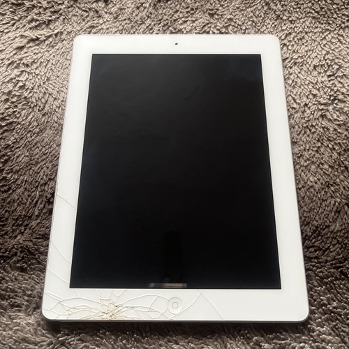 Apple iPad 4th Gen 16GB, 9.7in - White, Silver Cracked Screen Spares Repairs - Picture 1 of 10