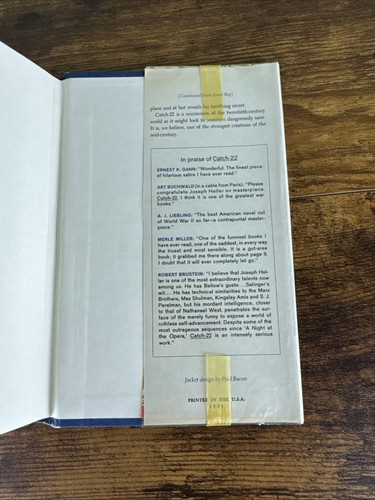 Catch-22 by Joseph Heller (1961) Hardcover Dust Jacket ~ Book Club Edition - Picture 10 of 10