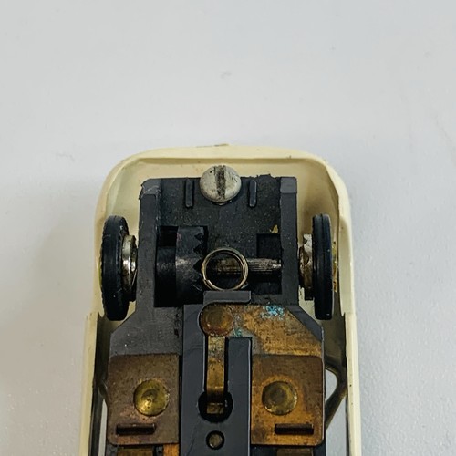 Vintage Aurora TJet 1/32 Scale Slot Car Ford GT40 in White - Picture 12 of 13
