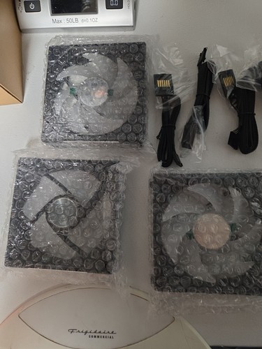 Lian Li SL-Infinity 120mm Case Fan - Black (3-Pack) - Afbeelding 4 van 7