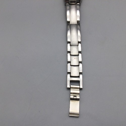 Reloj Compartimento Secreto Mujer 18mm Tono Plata Oculto Batería Nueva 7.25" - Imagen 12 de 16