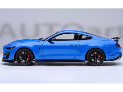 FORD MUSTANG SHELBY GT500 GRABBER BLUE 1/18 MODEL CAR BY