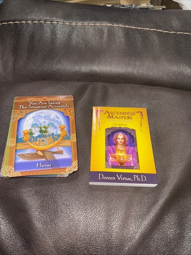 Mazzo di carte Oracle Ascended Masters con GUIDABOOK di Doreen Virtue fuori produzione - Foto 3 di 3
