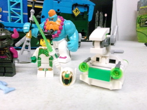 LEGO - MONKIE KID - MONKIE KID'S TEAM SECRET HQ - COMPLETE WITH BOX #OS - Picture 5 of 20