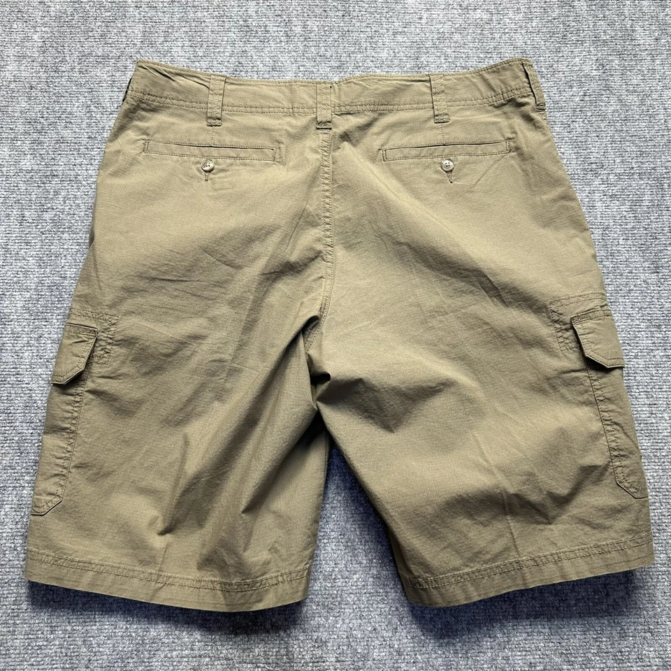 Pantalones Cortos Joseph Abboud Para Hombres 38 Caqui Carga Utilidad 6 Bolsillos Exterior Frente Plano Foto 3 de 4