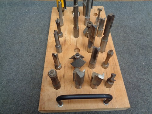Router Bits w/Storage Rack - 22 Pc Lot - Assorted Brands and Models - Picture 3 of 6