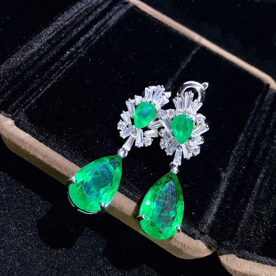 Luxury Inspired Emerald Earrings High Imitation Emerald Earrings