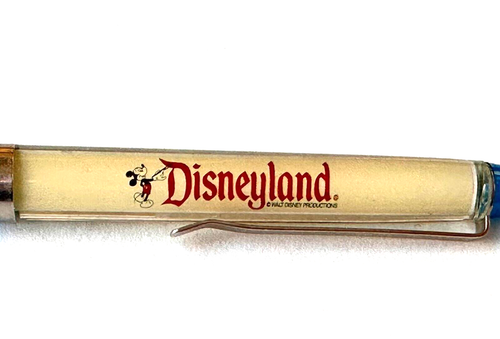Disneyland Mickey Mouse Pluma Flotante Movimiento Cohete Chorros Paseo Espacio Montaña De Colección - Imagen 2 de 8
